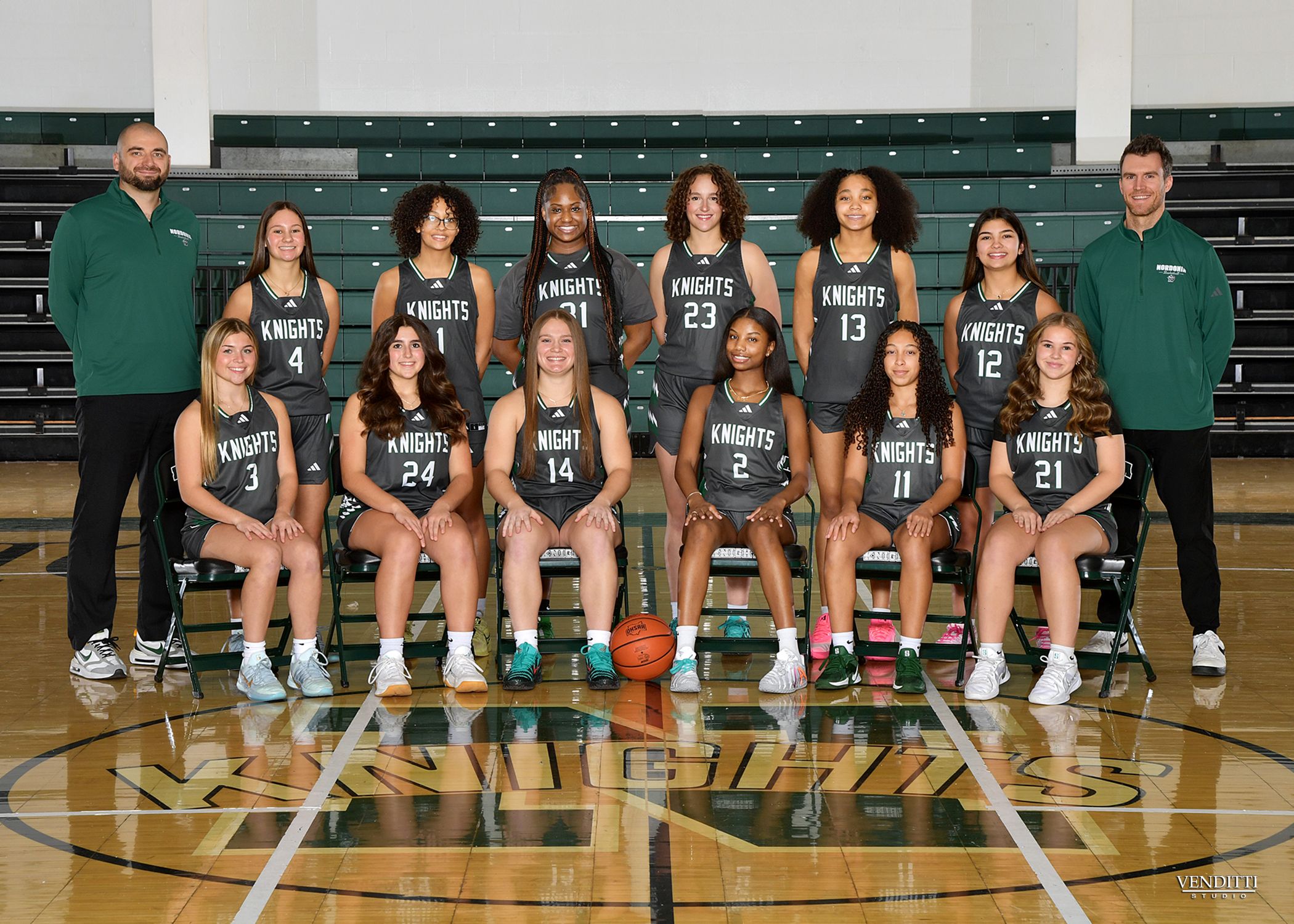 2025 26 Basketball Girls Varsity Photo